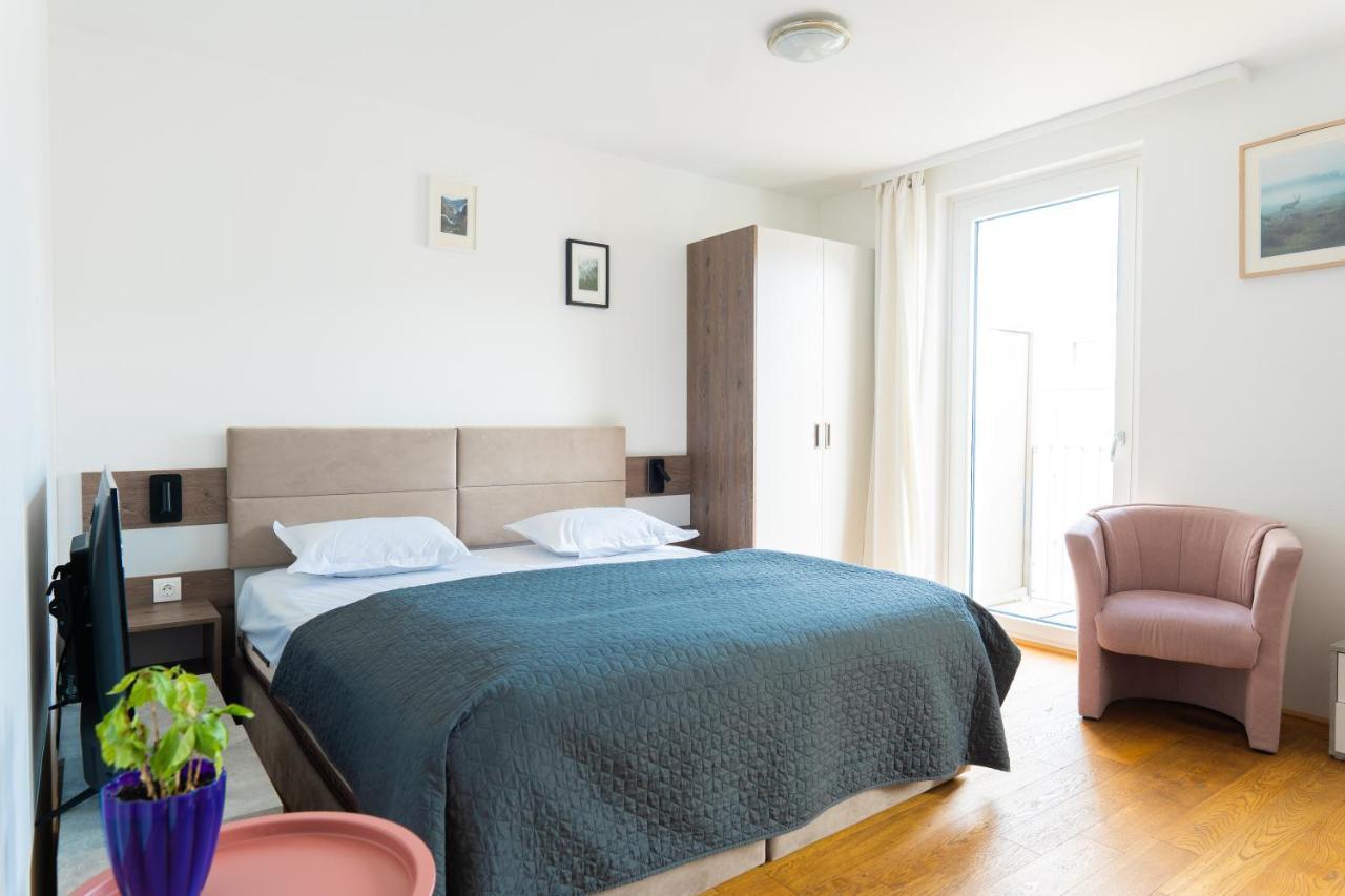 וינה Hotel Triester מראה חיצוני תמונה