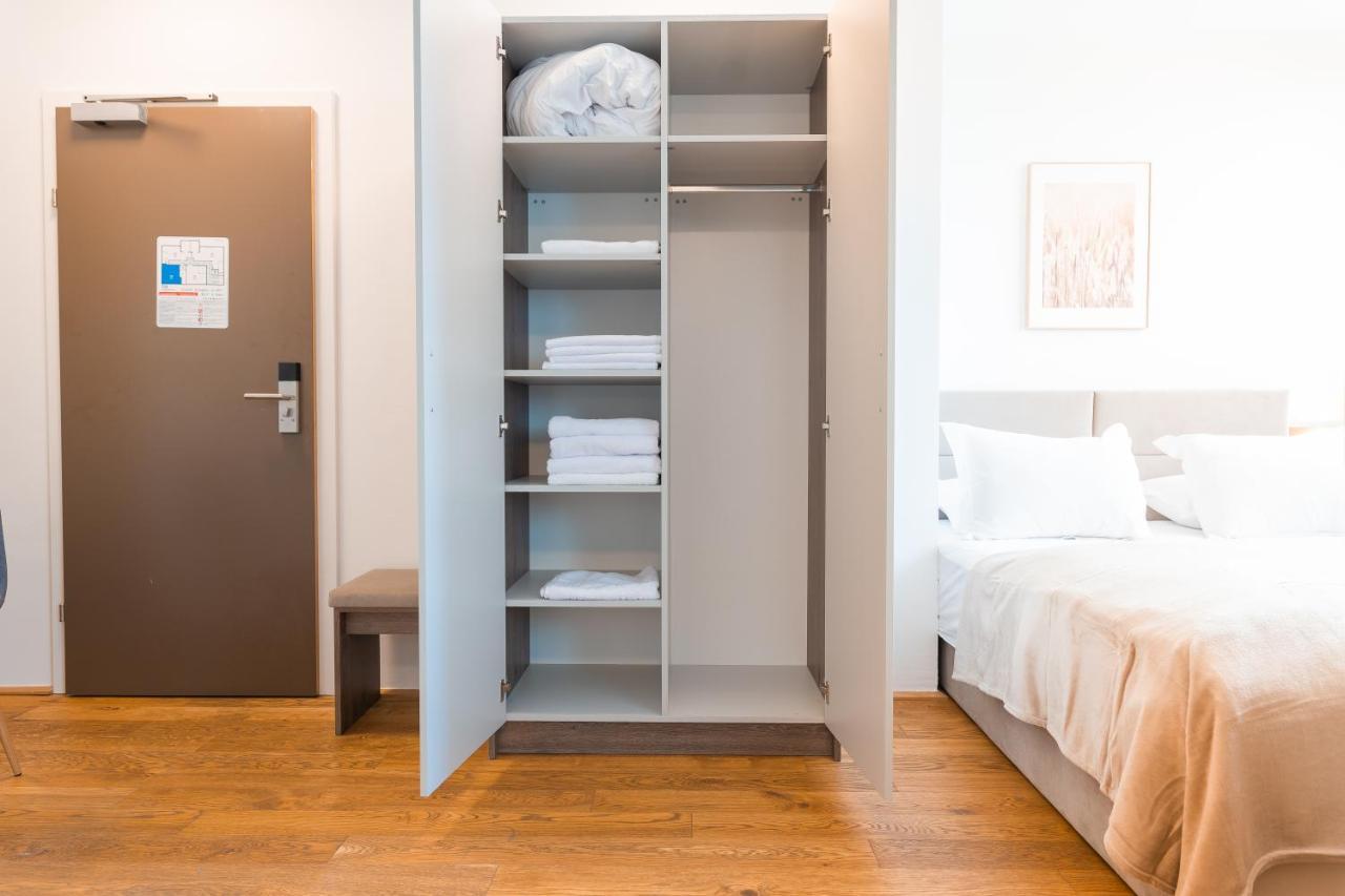 וינה Hotel Triester מראה חיצוני תמונה